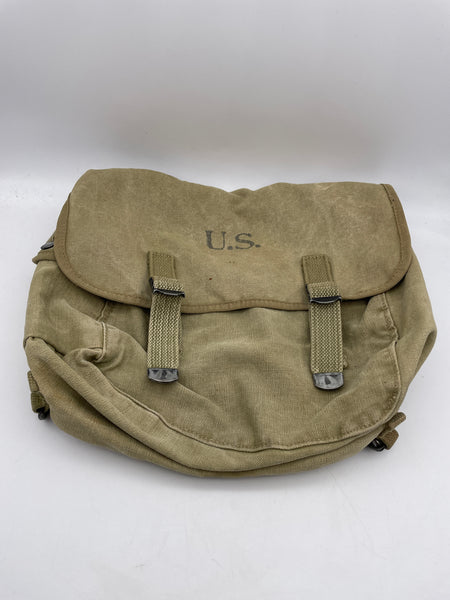 Original World War Two American M-1936 Musette Bag, 1943 Dated