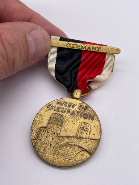 Original 1940s Era American Army Occupation Medal, Germany Clasp