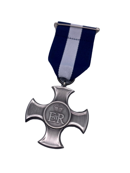 Distinguished Service Cross (DSC) Medal, ERII Variant